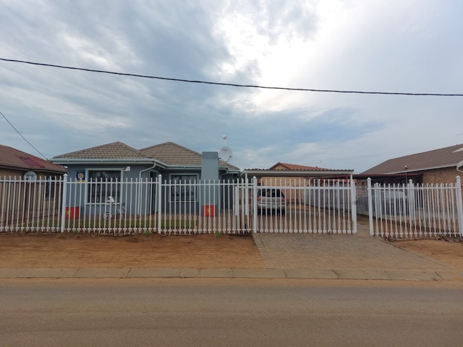 3 Bedroom Property for Sale in Heidedal Free State